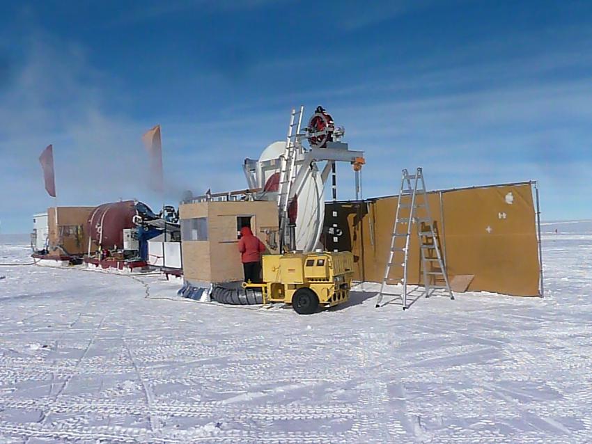 ARA hot water drilling at South Pole