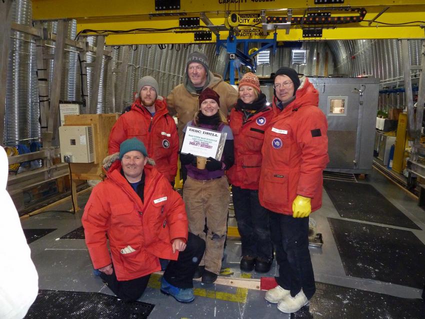 The IDDO drilling team celebrate the completion of the WAIS Divide deep ice core