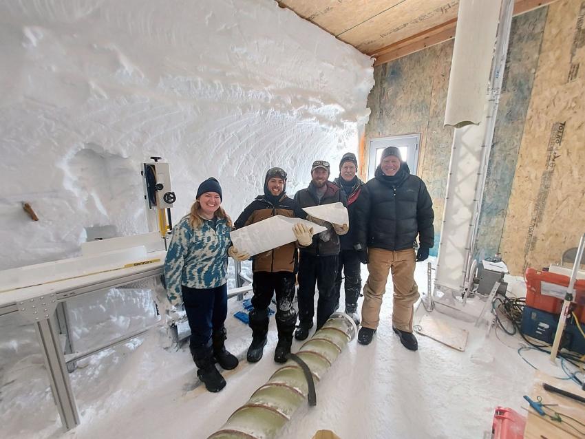 PI Nathan Chellman’s team at Summit Station with a large-diameter ice core drilled with the IDP Blue Ice Drill