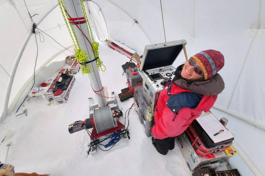 Elizabeth Morton operates the Foro 400 Drill at Allan Hills, Antarctica, for the I-165-M project (PI John Higgins). Credit: Mike Jayred