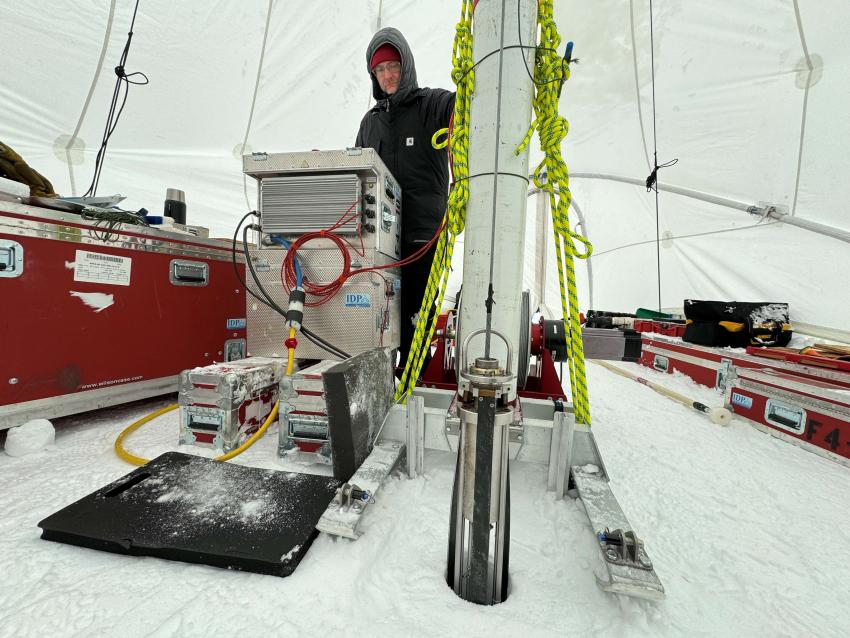 Etienne Gros operates the Foro 400 Drill on Canisteo Peninsula, Antarctica. Credit: Peter Neff.